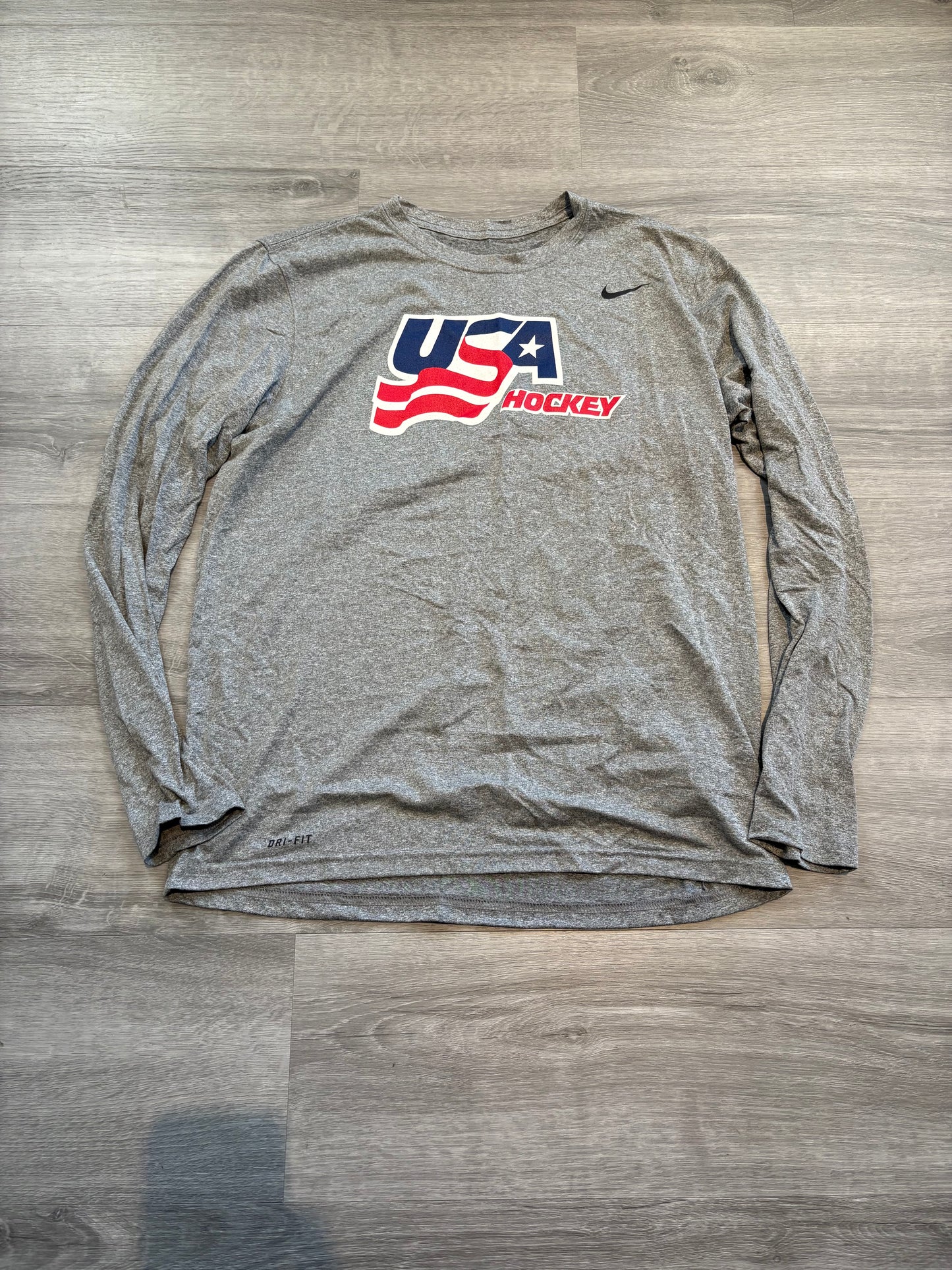 New Team USA Gray Nike Long Sleeve Shirt (Large)