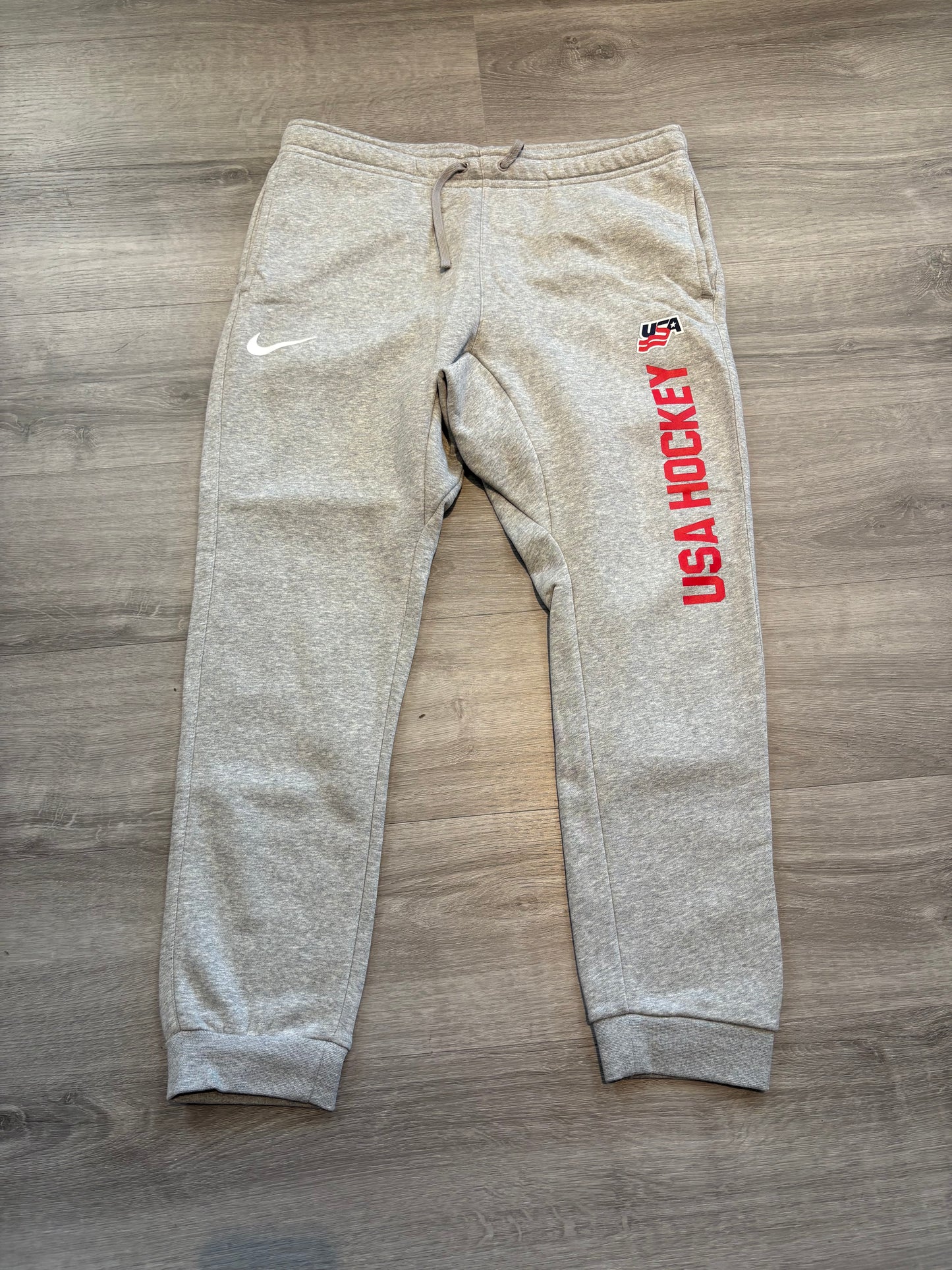 New Team USA Nike Gray Joggers (Large)