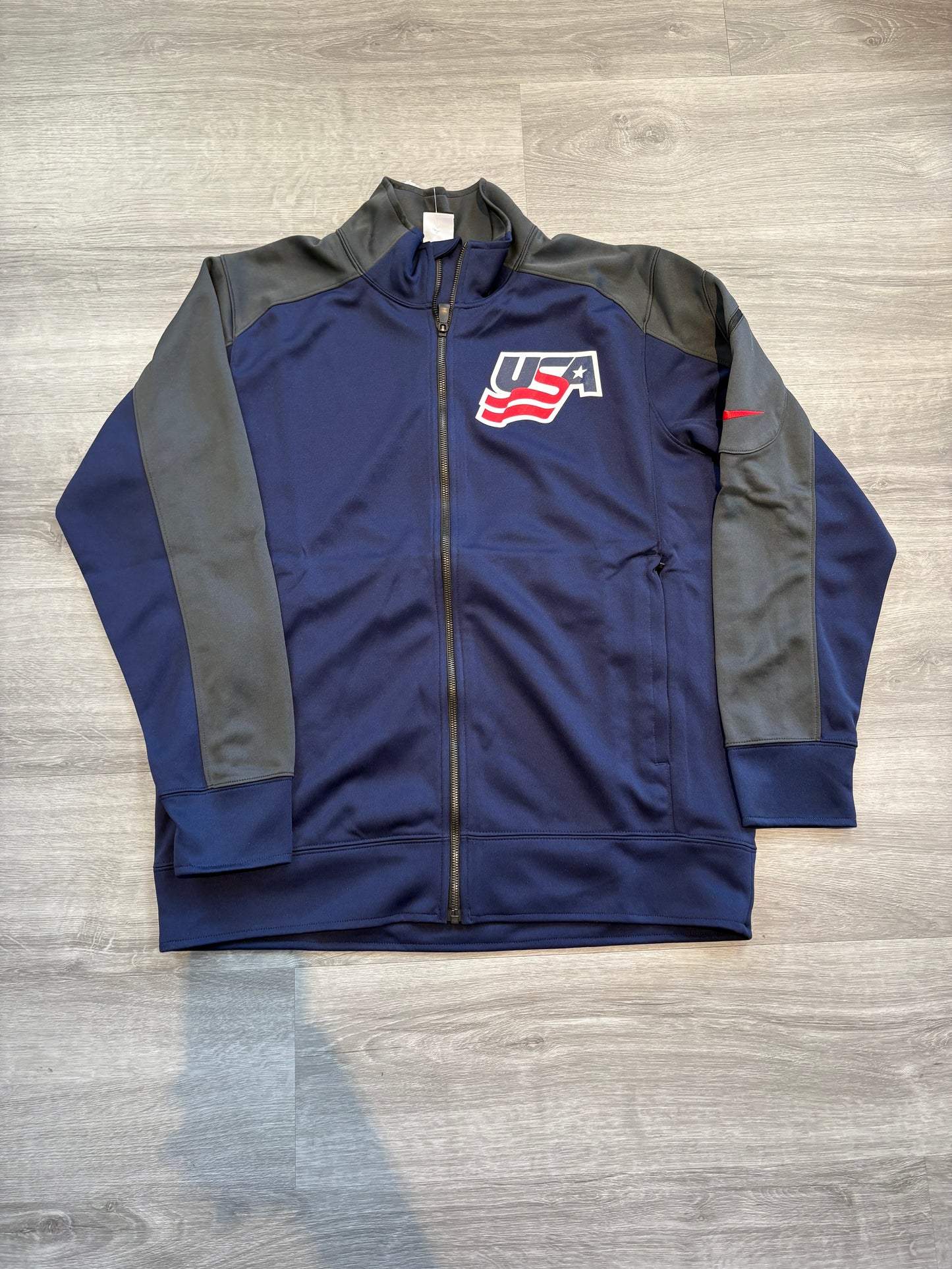New Nike Team USA Full Zip Light Weight Jacket (Large)