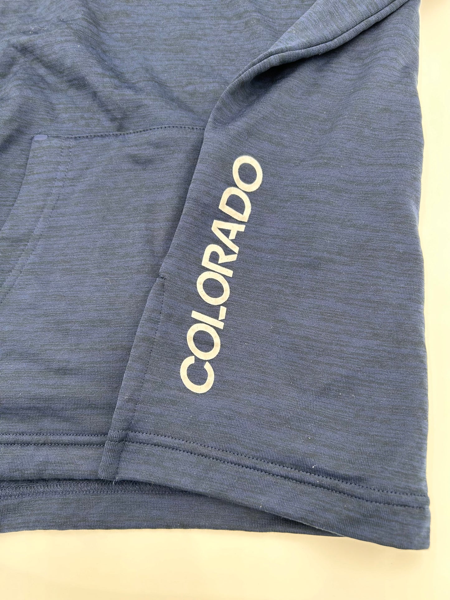 New Colorado Avalanche Blue Fanatics 1/2 Sleeve Sweatshirt