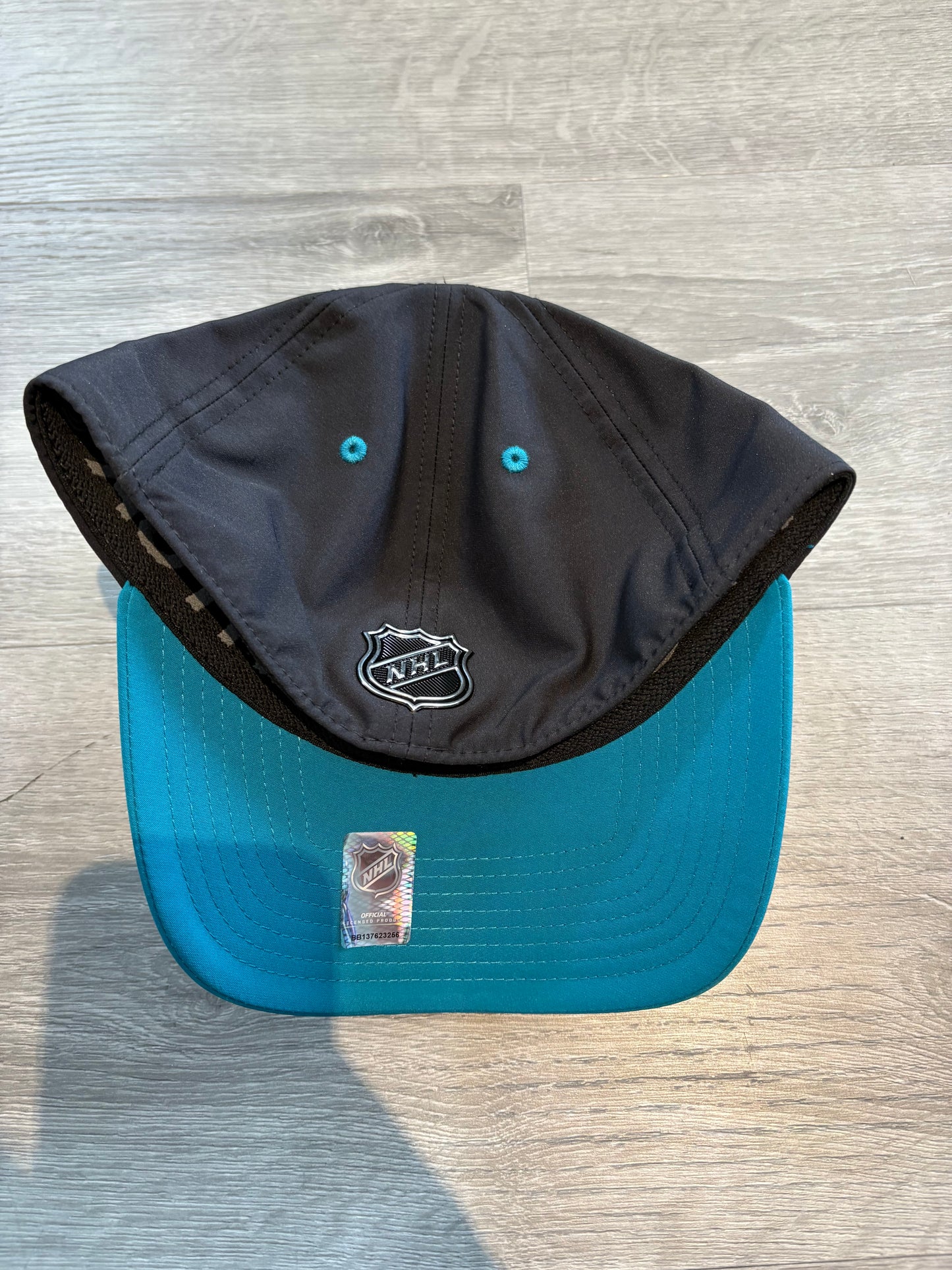 San Jose Sharks Team Issued Fanatics Black Men's Fitted Hat