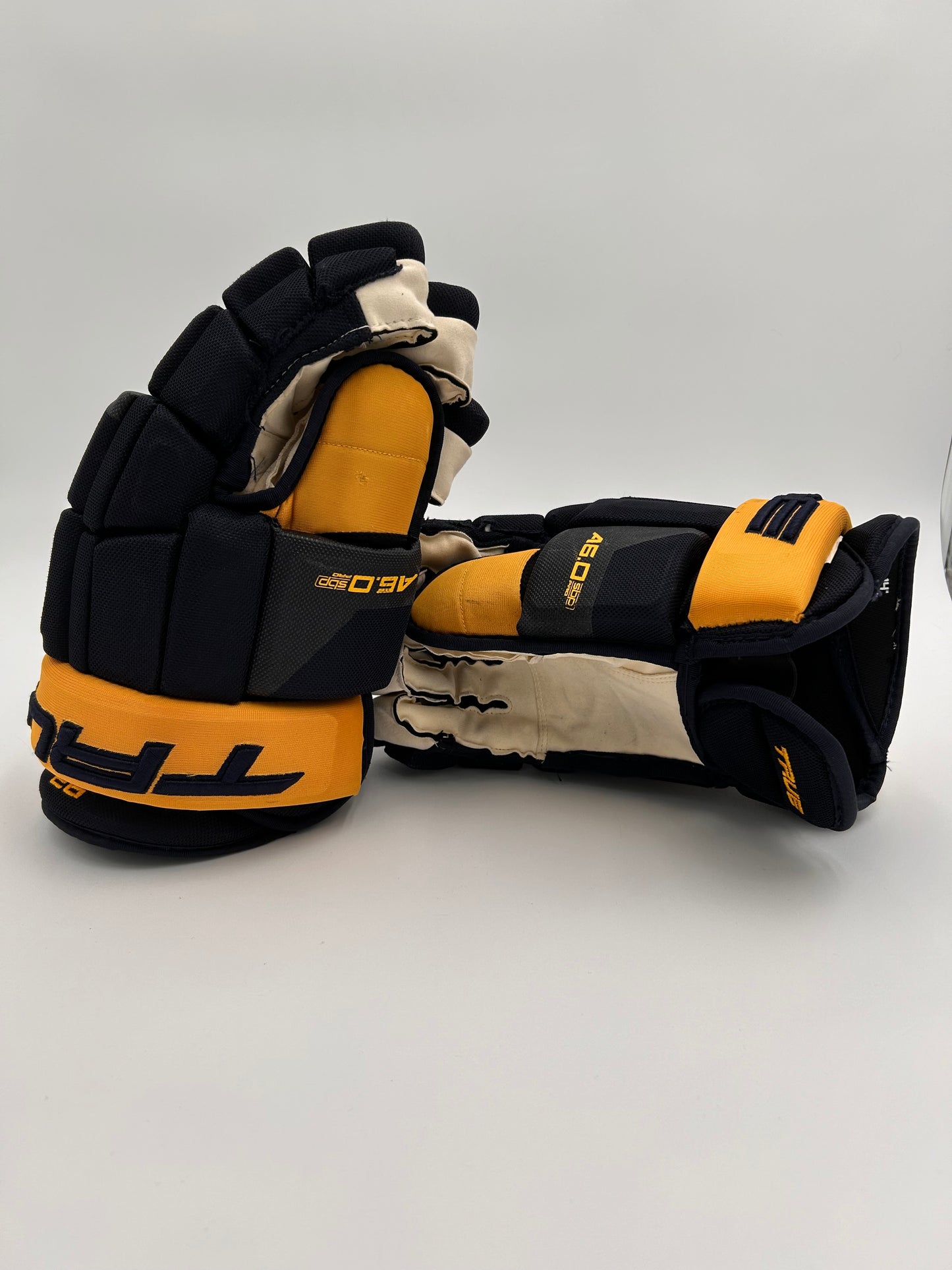 Ryan Johansen Nashville Predators Game Worn 2022/23 Gloves