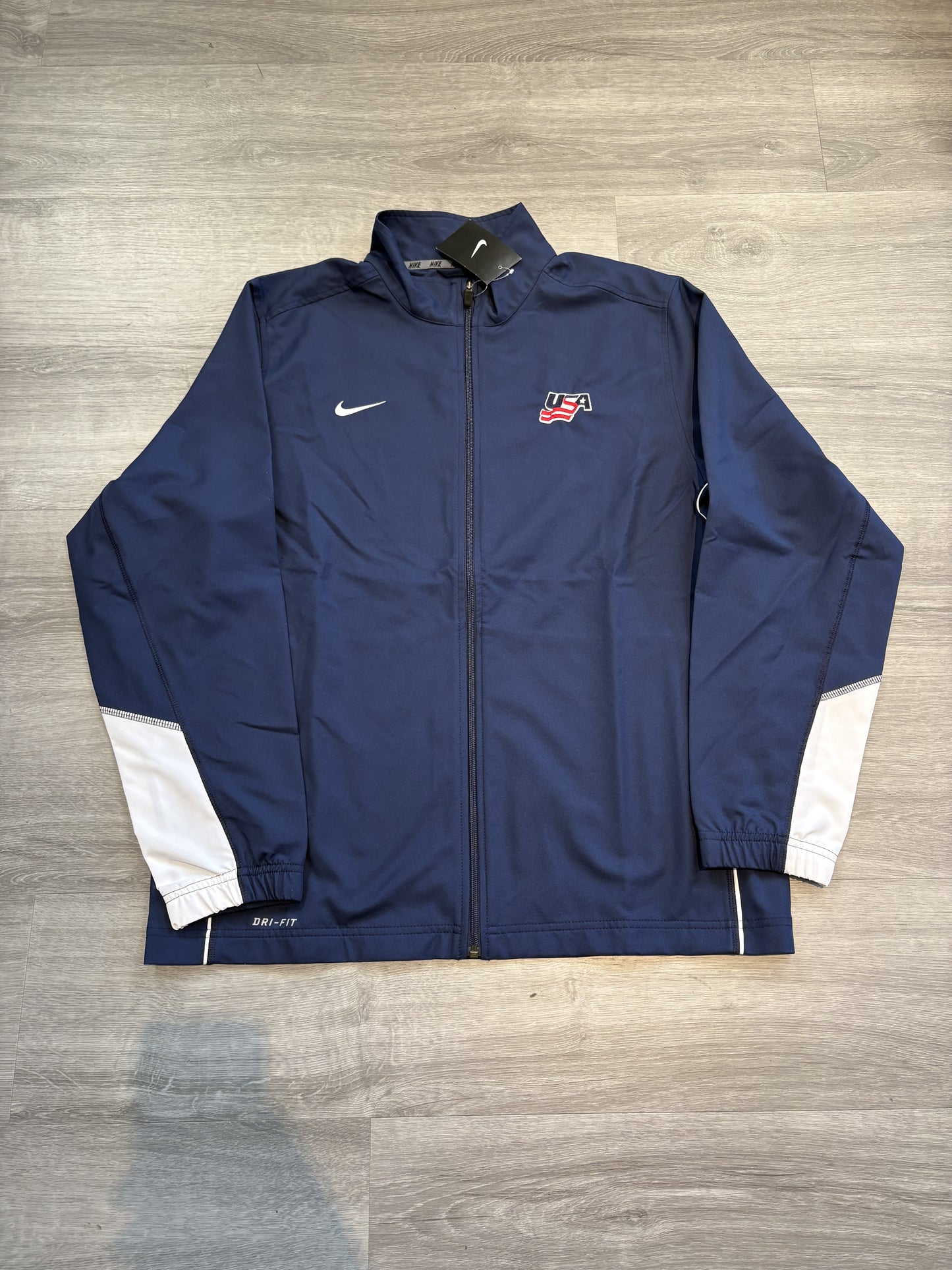 New Nike Team USA Light Weight Jacket (Large)