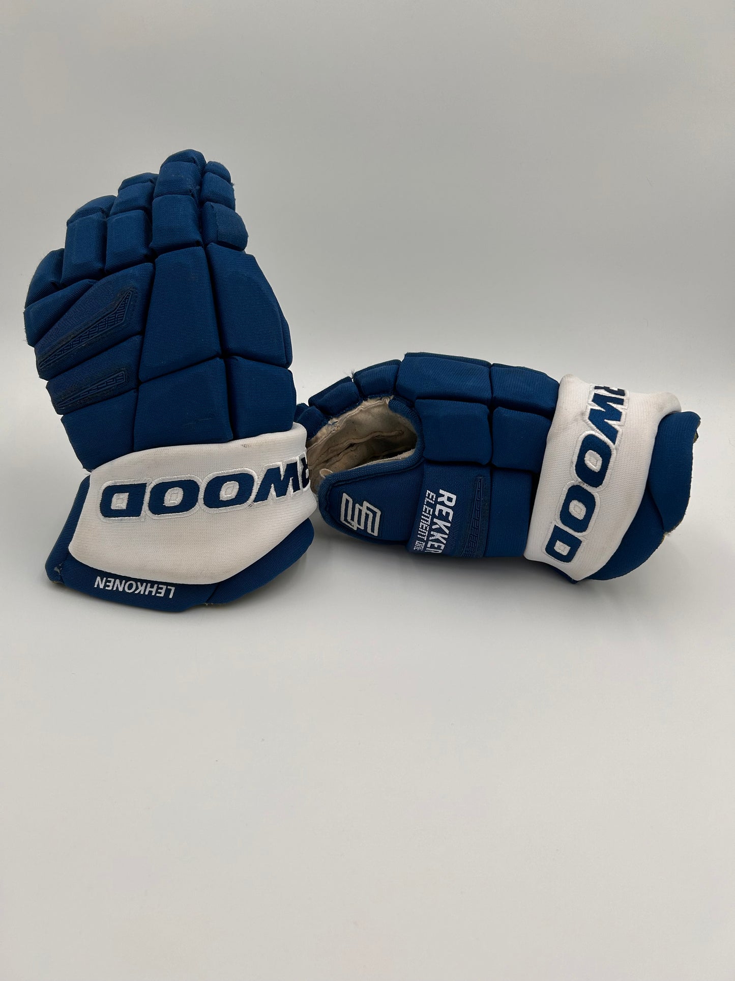 Artturi Lehkonen Colorado Avalanche Game Worn Gloves