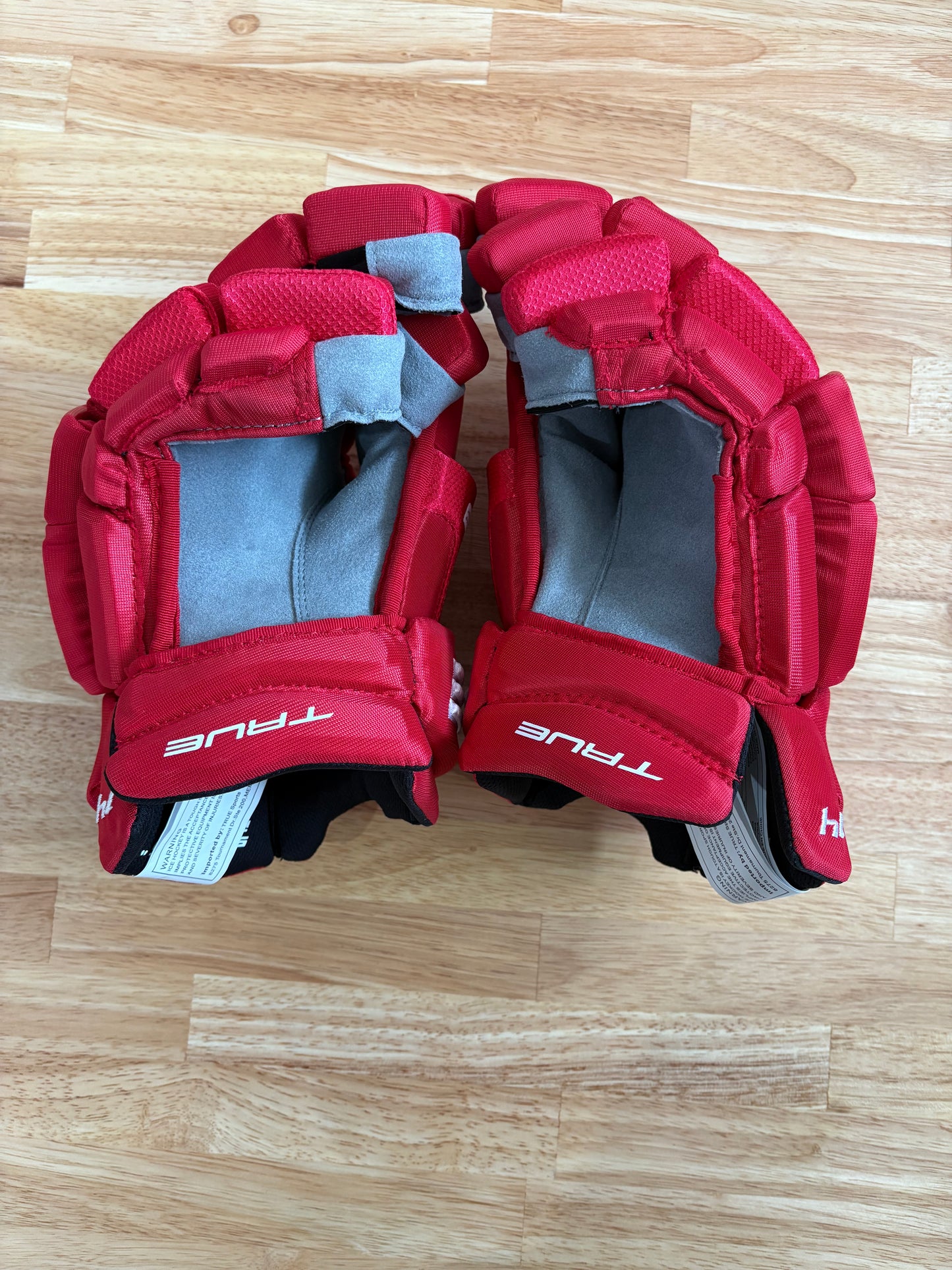 New Detroit Red Wings True 13.5" Pro Stock Fabbri XC9 Pro Gloves