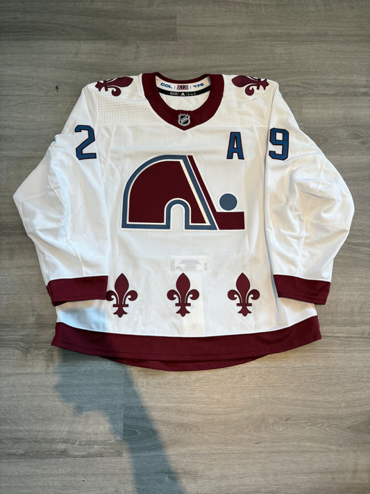 Nathan MacKinnon 2020/21 Game Issued Reverse Retro 1.0