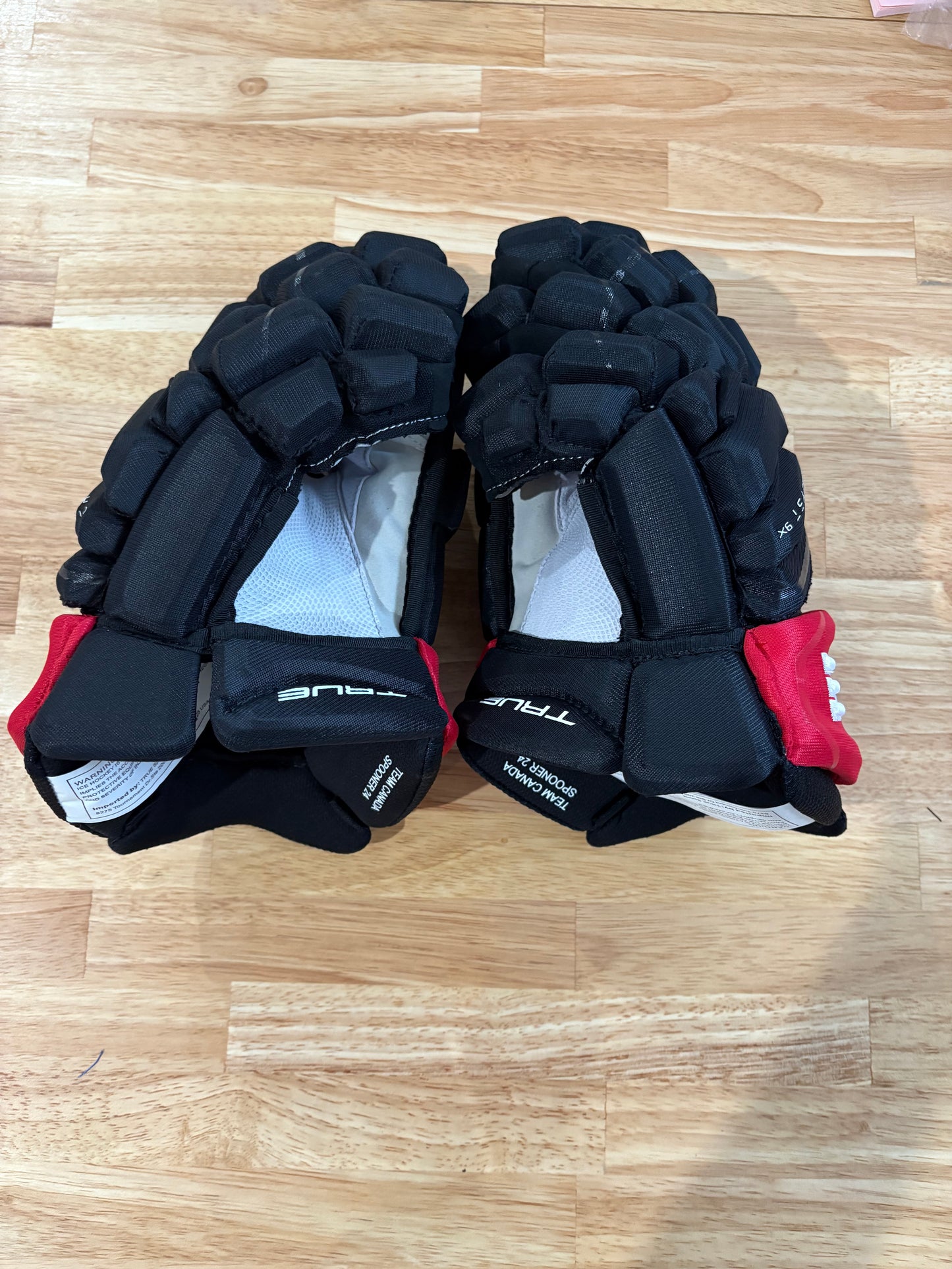 New Team Canada True 13" Pro Stock Spooner Catalyst 9X Pro Gloves