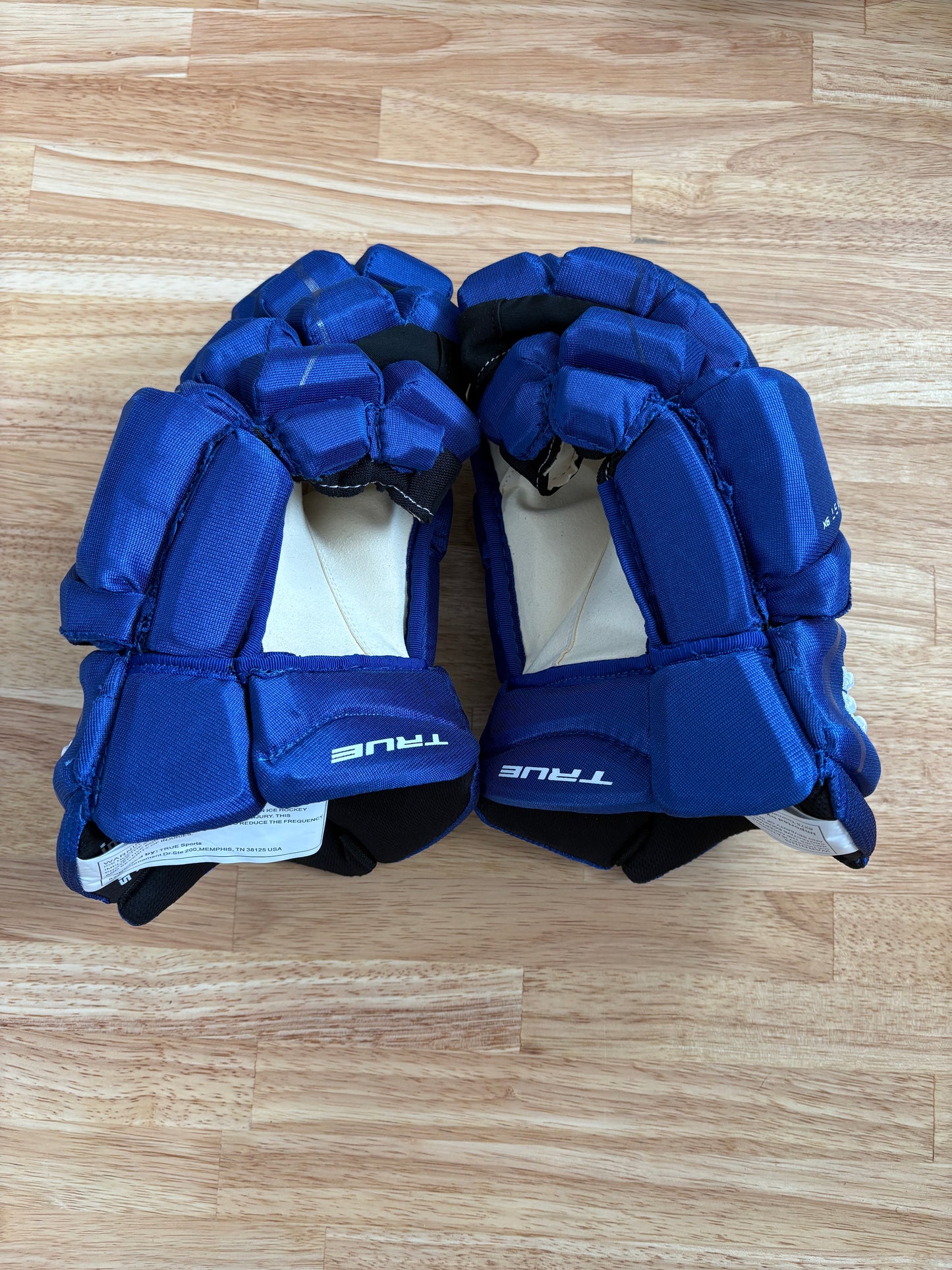 New Toronto Maple Leafs True 13.5" Pro Stock Catalyst 9X Pro Gloves