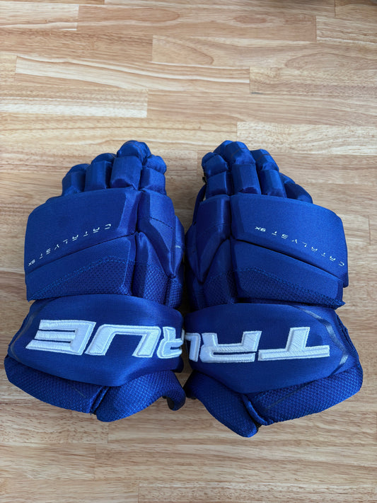 New Toronto Maple Leafs True 13.5" Pro Stock Catalyst 9X Pro Gloves