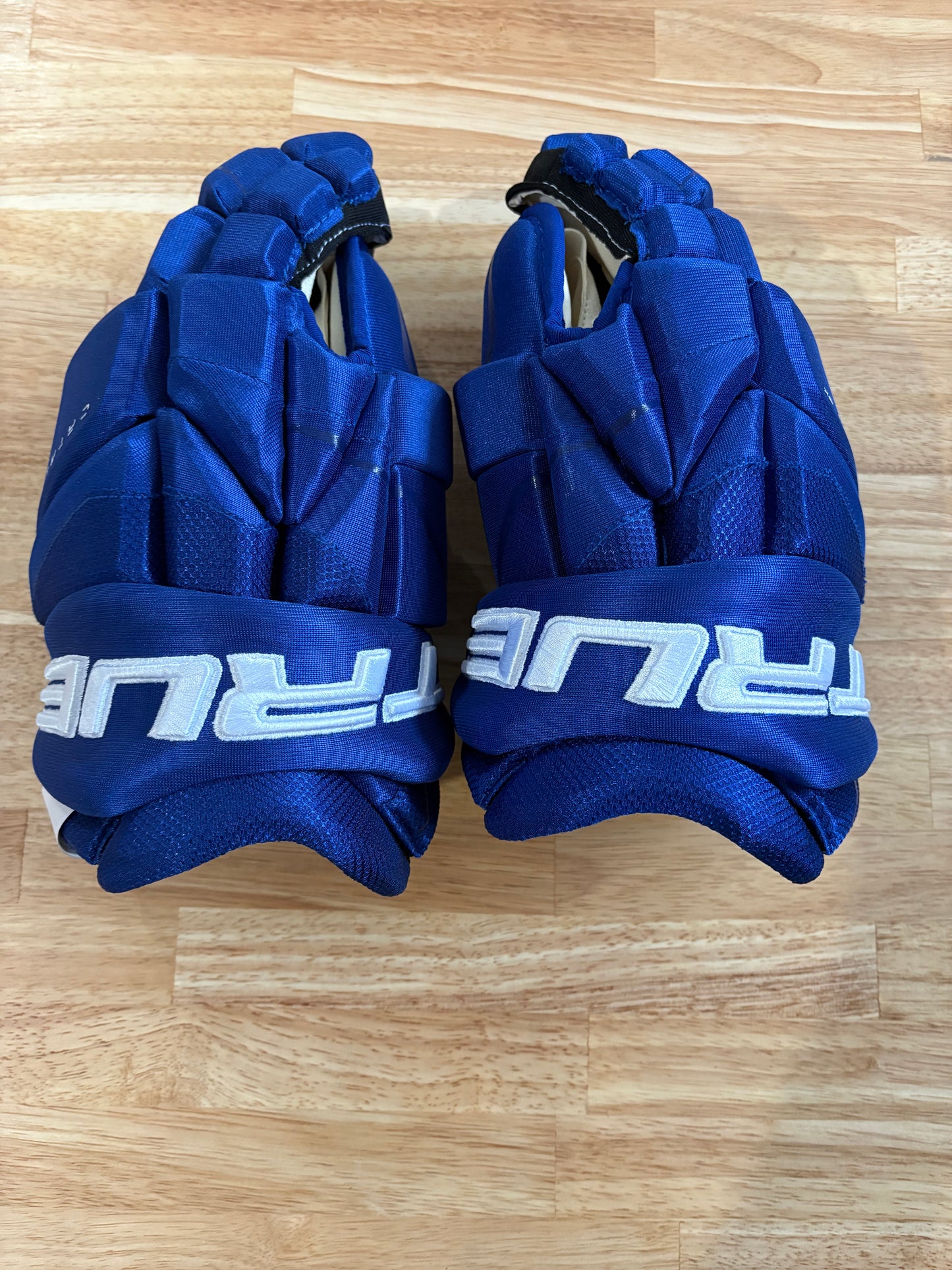 New Toronto Maple Leafs True 13" Pro Stock Catalyst 9X Pro Gloves