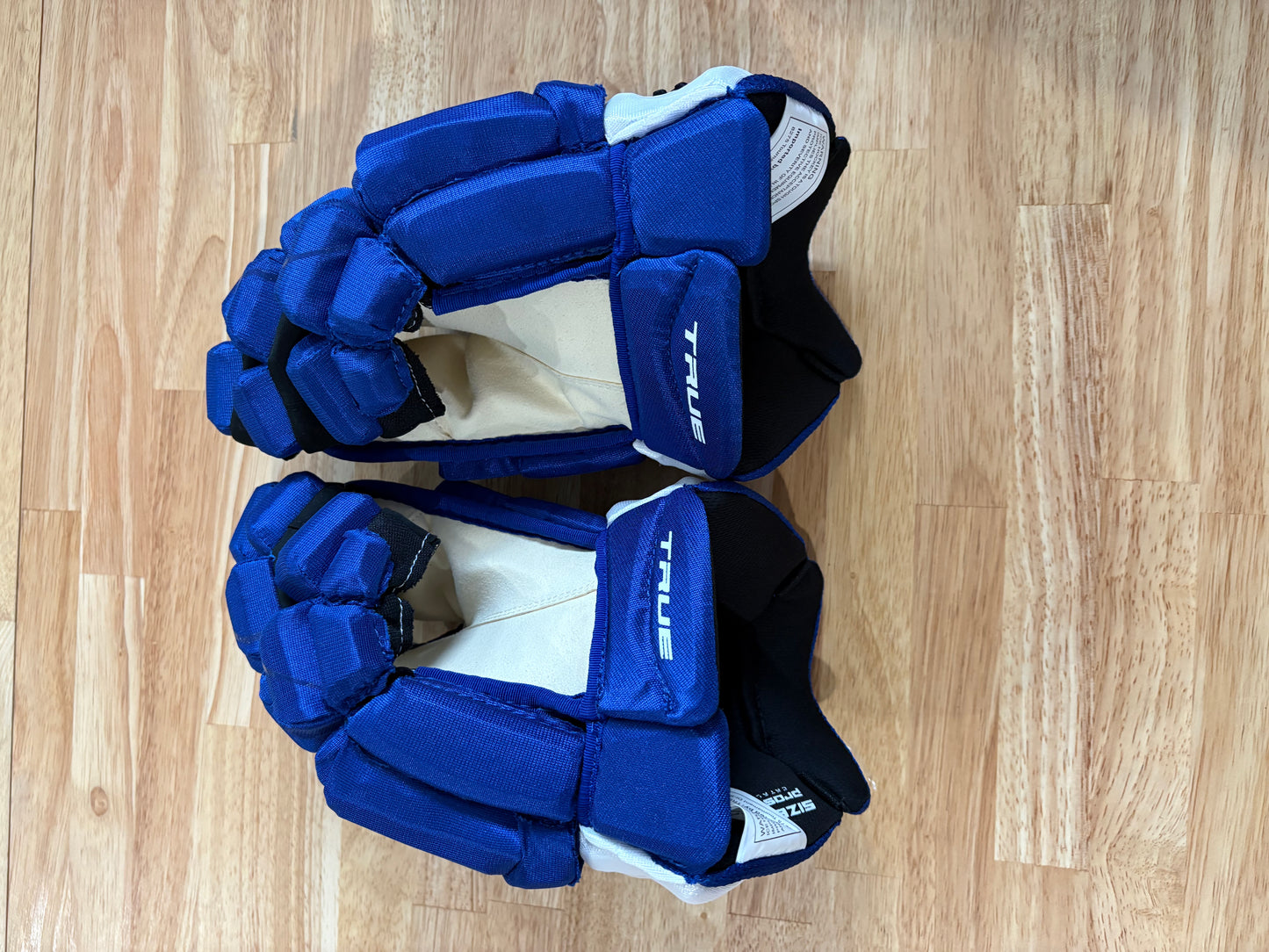 New Toronto Maple Leafs True 13" Pro Stock Catalyst 9X Pro Gloves