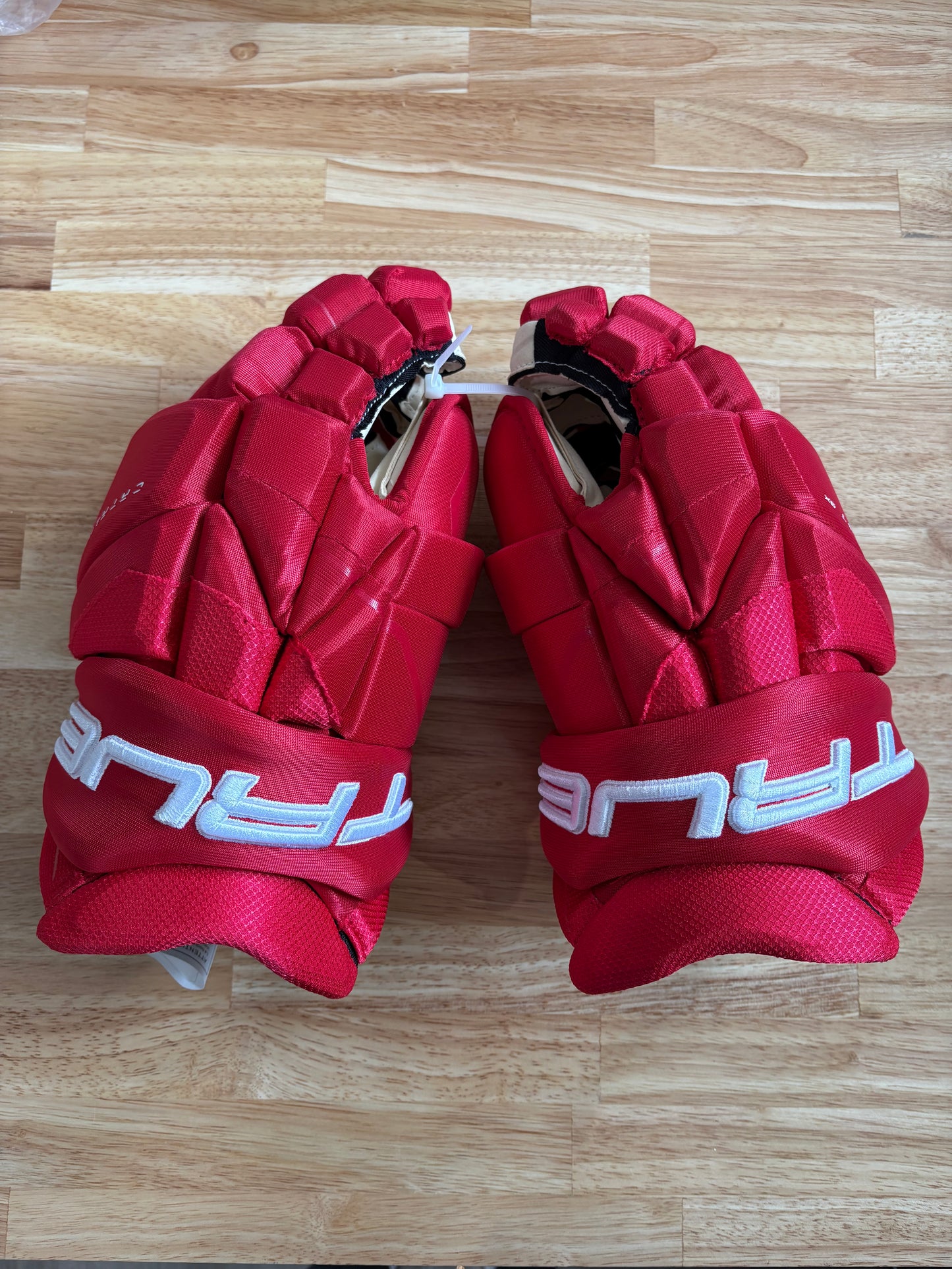 New Detroit Red Wings True 13.5" Pro Stock Catalyst 9X Pro Gloves