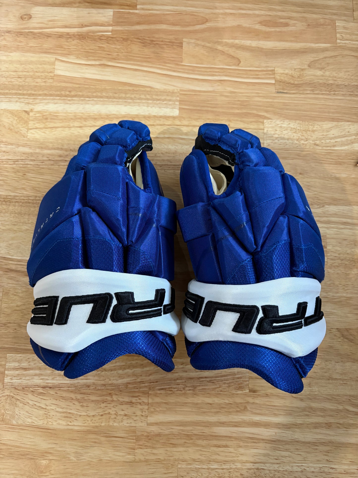 New Toronto Maple Leafs True 13" Pro Stock Catalyst 9X Pro Gloves