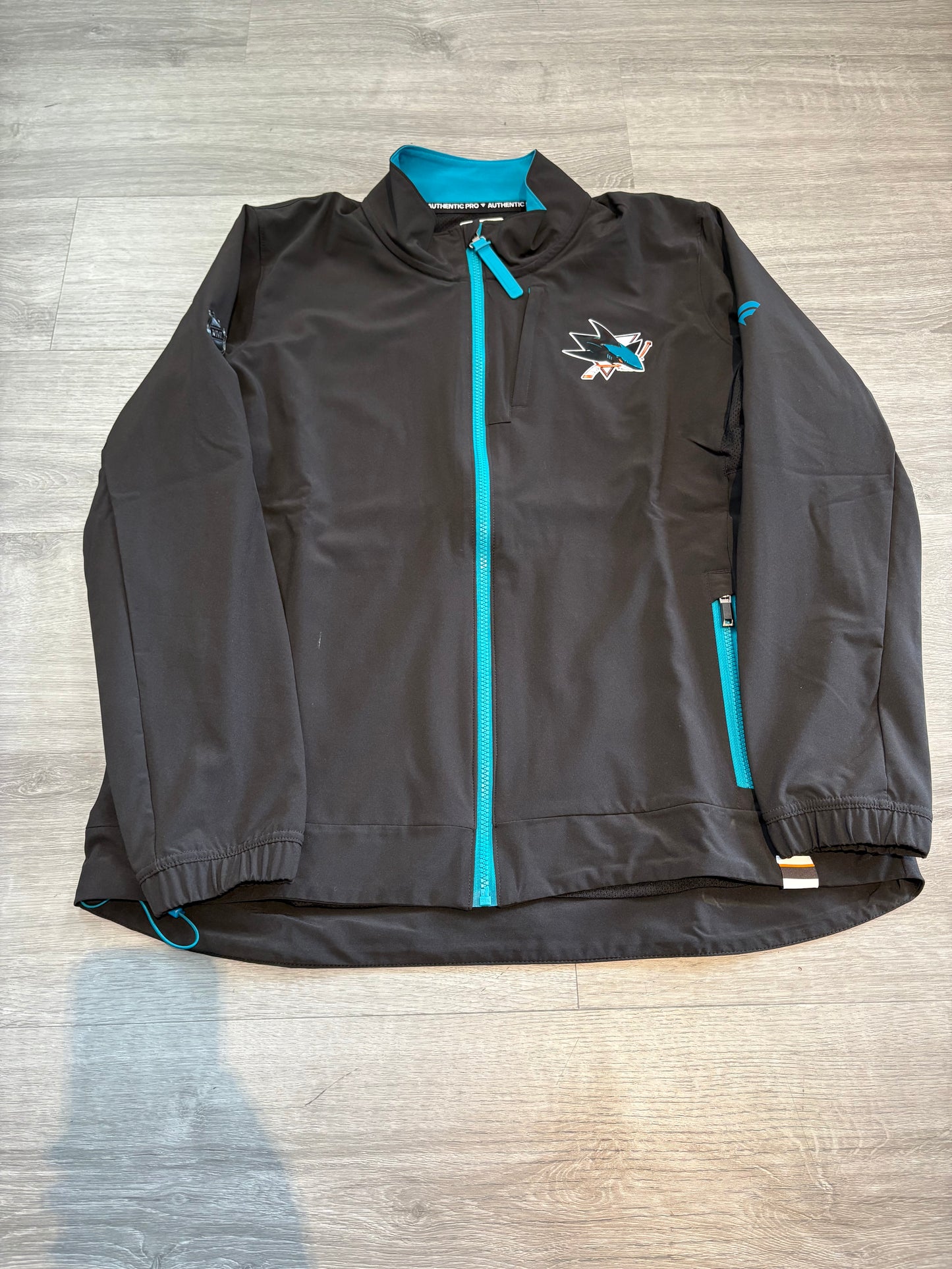 San Jose Sharks Black Fanatics Men's Large Coaching Jacket