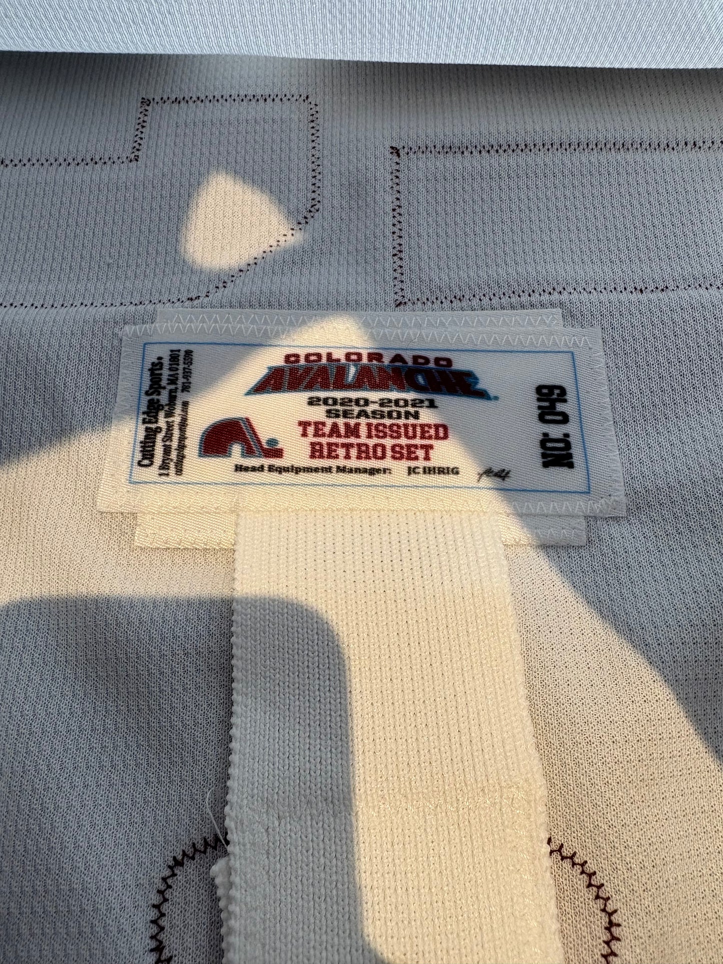 Nathan MacKinnon 2020/21 Game Issued Reverse Retro 1.0